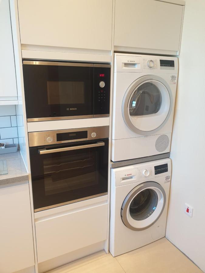 Luxury Spacious 2 Bedroom 4 Mins From Ilford Stn. Free Parking Appartement Londres