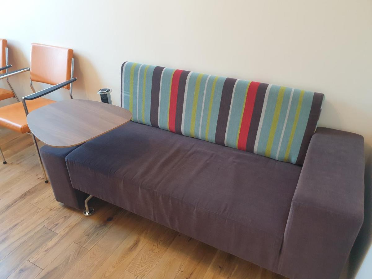 Luxury Spacious 2 Bedroom 4 Mins From Ilford Stn. Free Parking Appartement Londres
